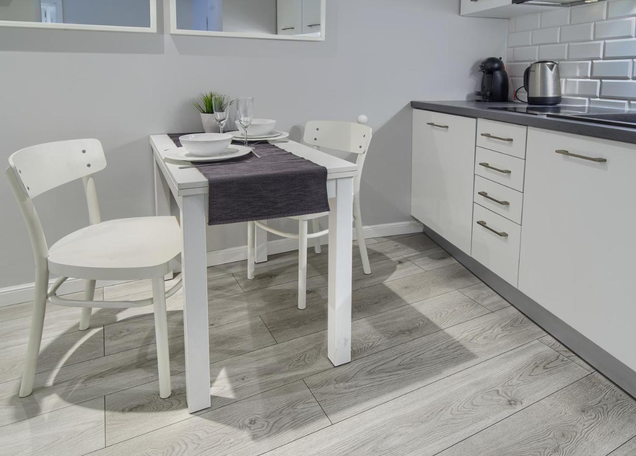 Studia Aloha - Acco Rent *
